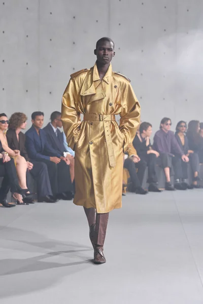 Look 39